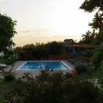 Apartma Villa Cedole Chabby Chick